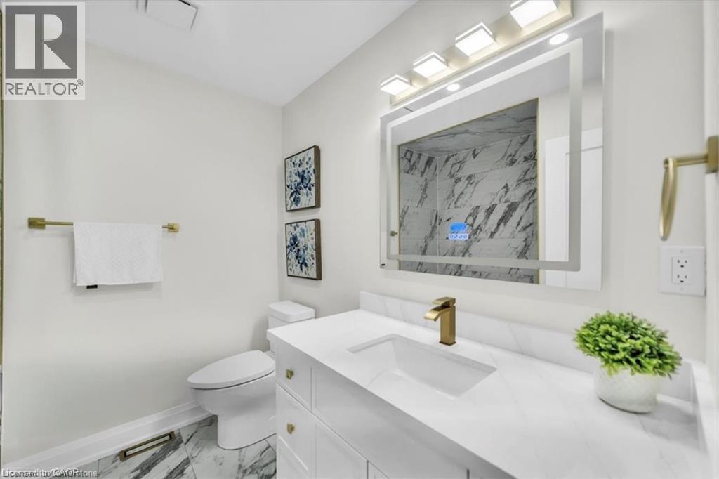 Photo 20 of 4476 Margueritte Avenue, Beamsville ON