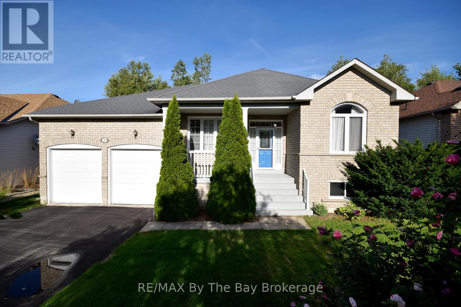 Photo 1 of 150 Silver Birch Avenue, Wasaga Beach ON