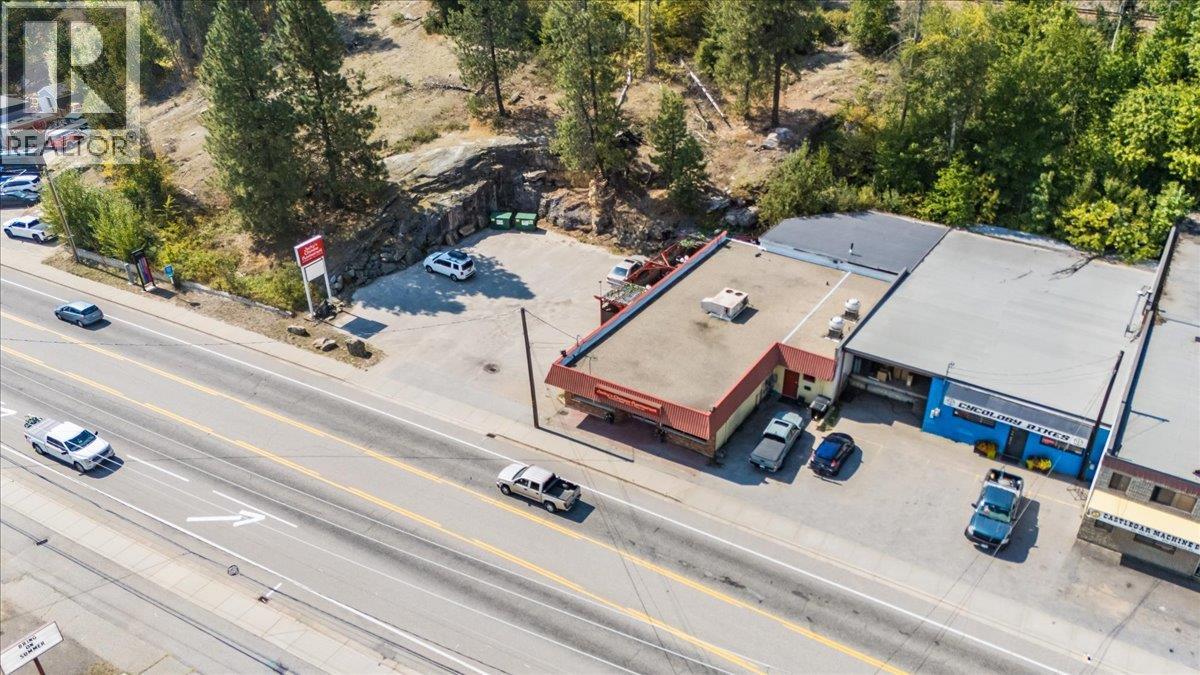 932/932 Columbia Avenue, Castlegar