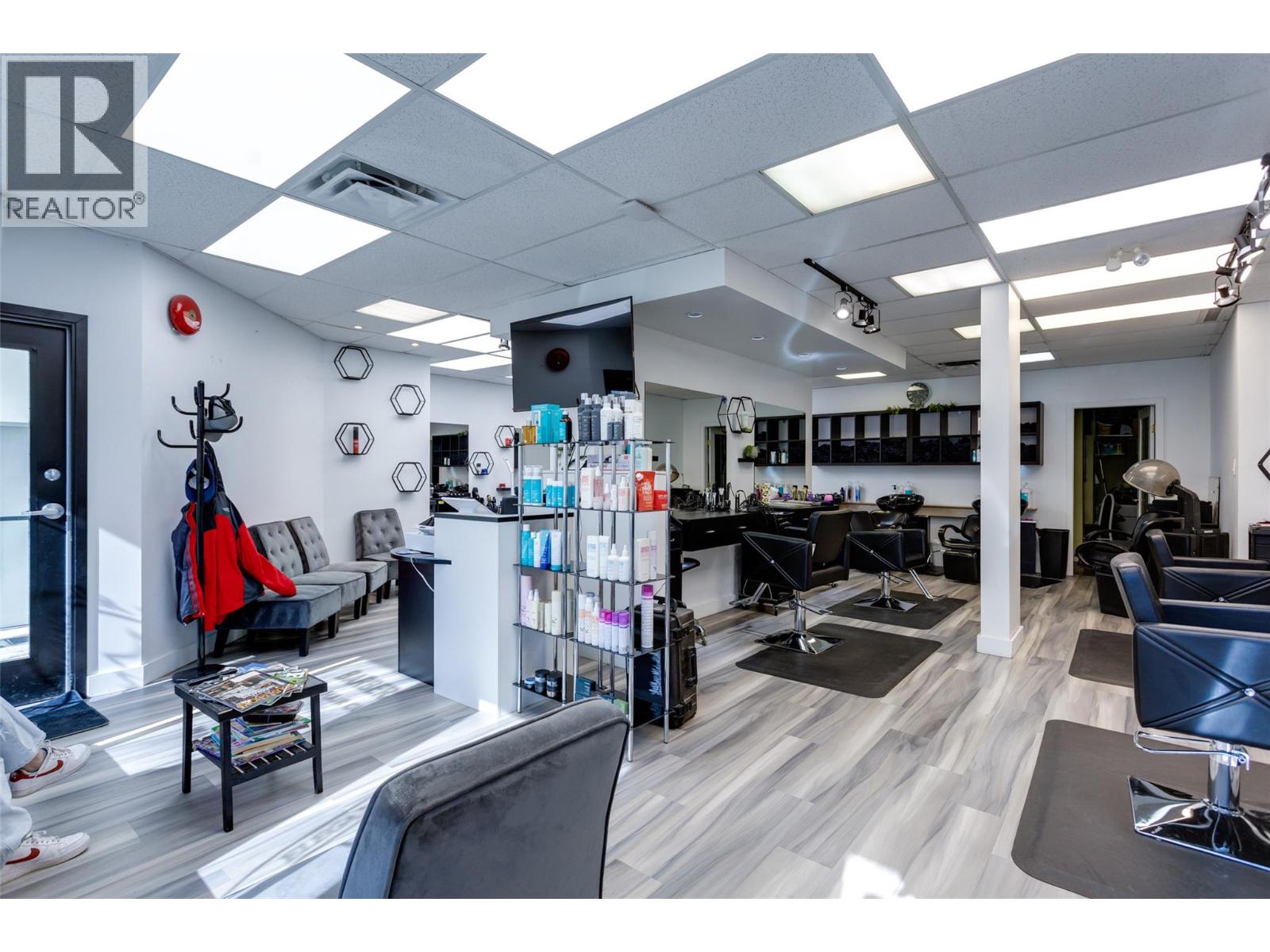 103 532 Leon Avenue, Kelowna