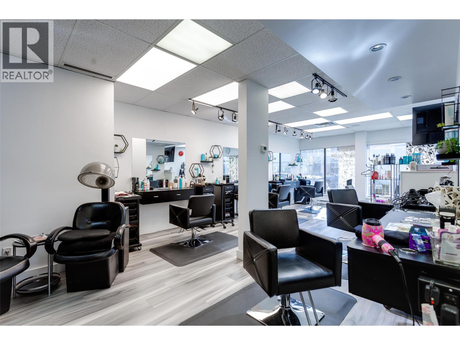103 532 Leon Avenue, Kelowna