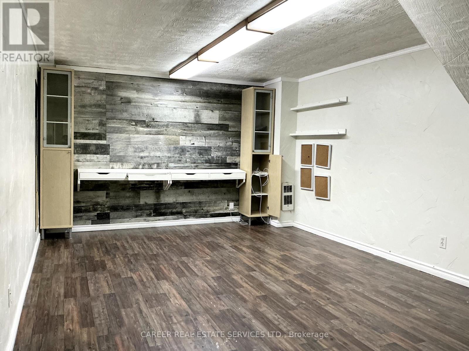 Photo 18 of 1187 Finch Avenue, Pickering ON