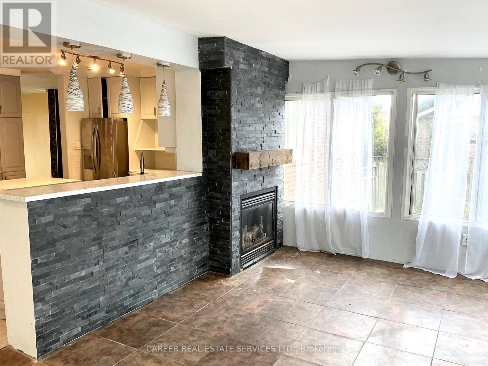 Photo 8 of 1187 Finch Avenue, Pickering ON