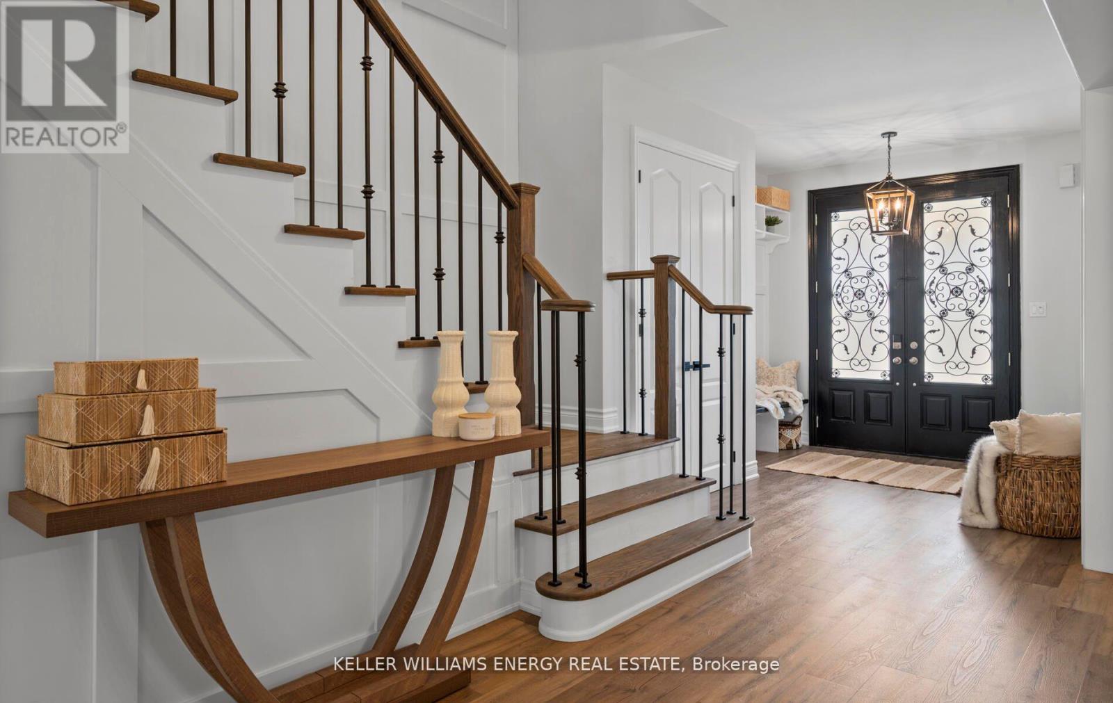 Photo 5 of 2032 Kurelo Drive, Oshawa ON