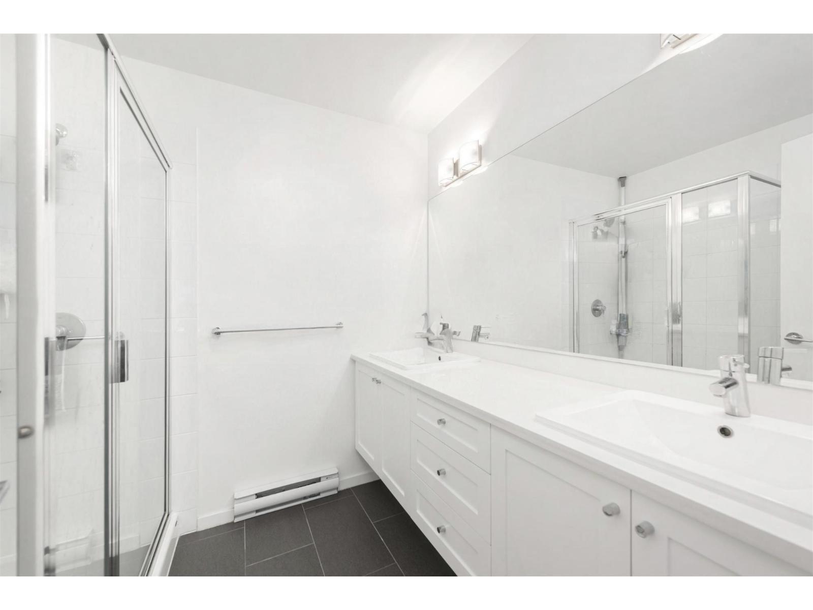Photo 11 of 82 16678 25 Avenue, Surrey BC