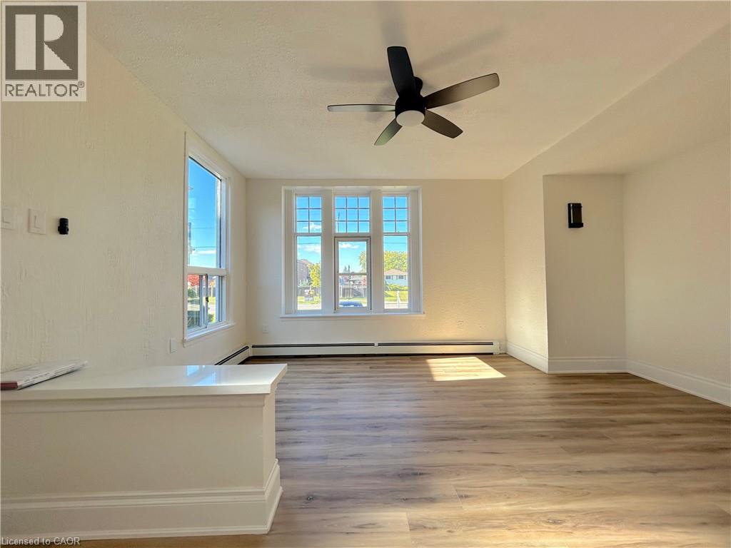 Photo 6 of 526 Fifty Road, Stoney Creek ON