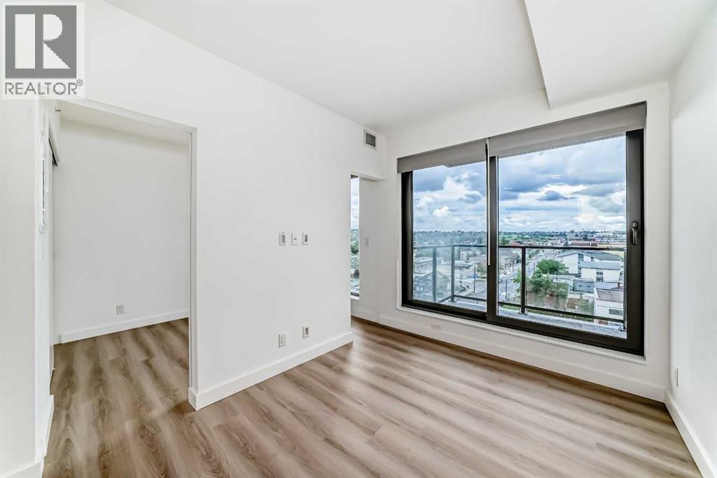 Photo 9 of 814 123 4 Street Ne, Calgary AB