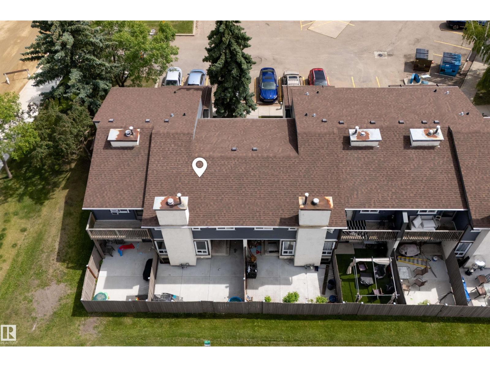 Photo 40 of 17136 100 St Nw, Edmonton AB