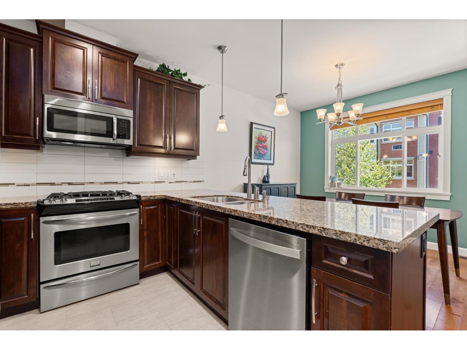 Photo 9 of 93 8068 207 Street, Langley BC