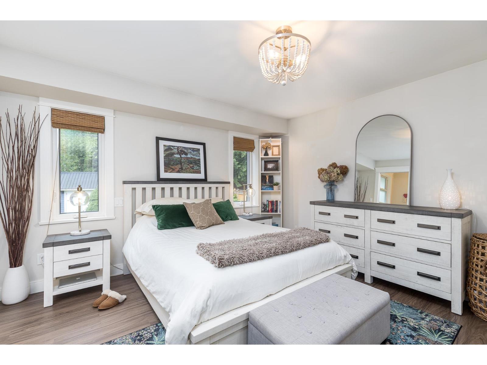 Photo 16 of 25153 11 B Avenue, Langley BC