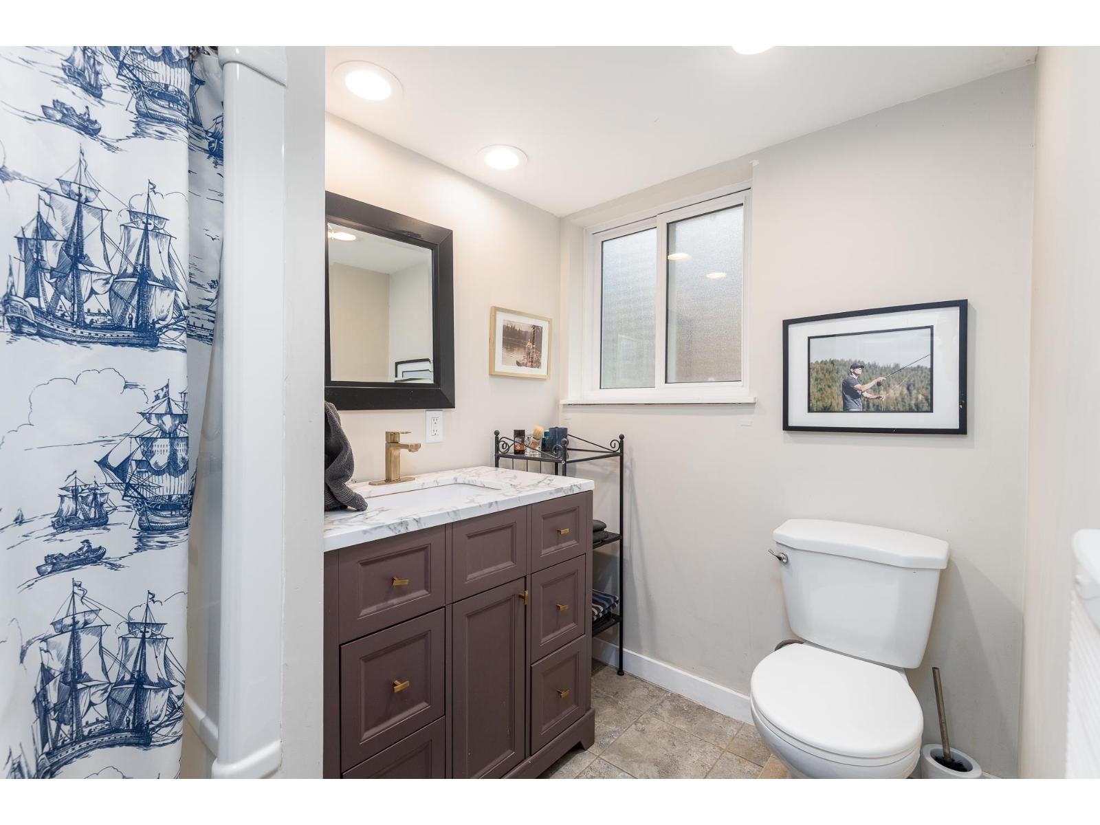 Photo 35 of 25153 11 B Avenue, Langley BC