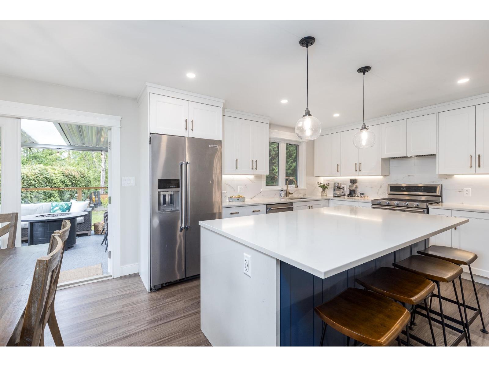 Photo 9 of 25153 11 B Avenue, Langley BC