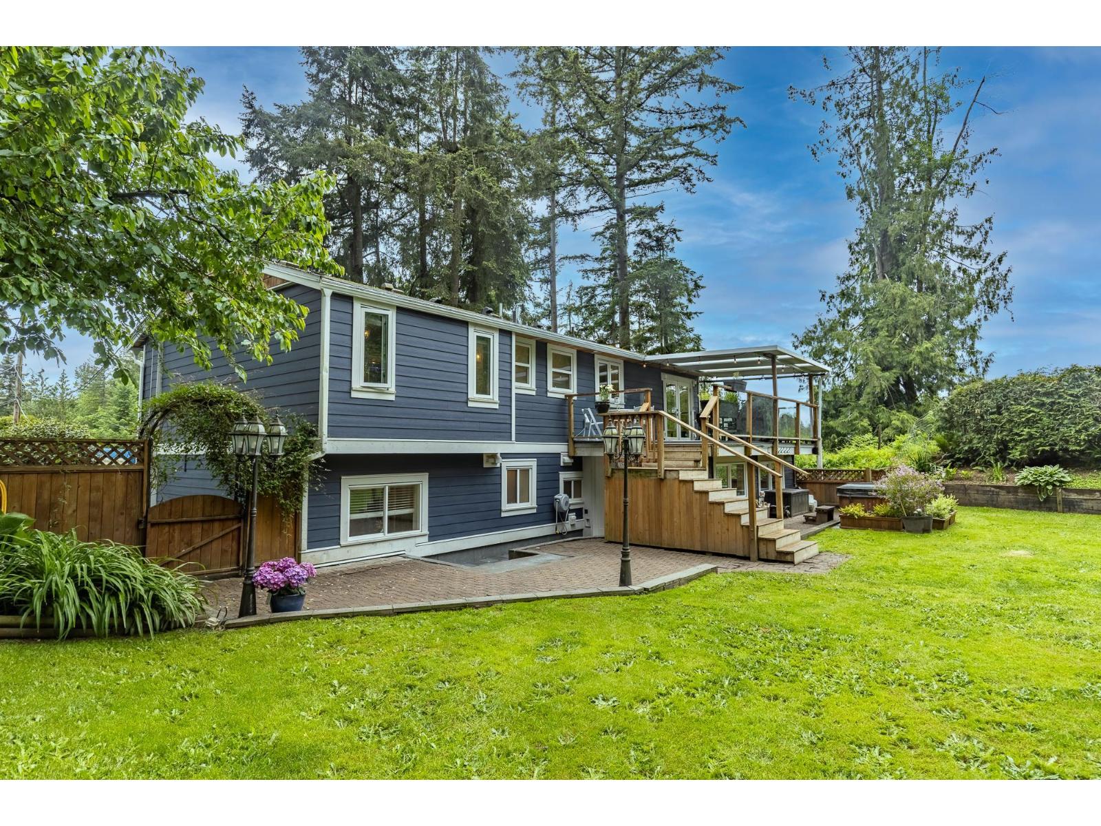 Photo 6 of 25153 11 B Avenue, Langley BC