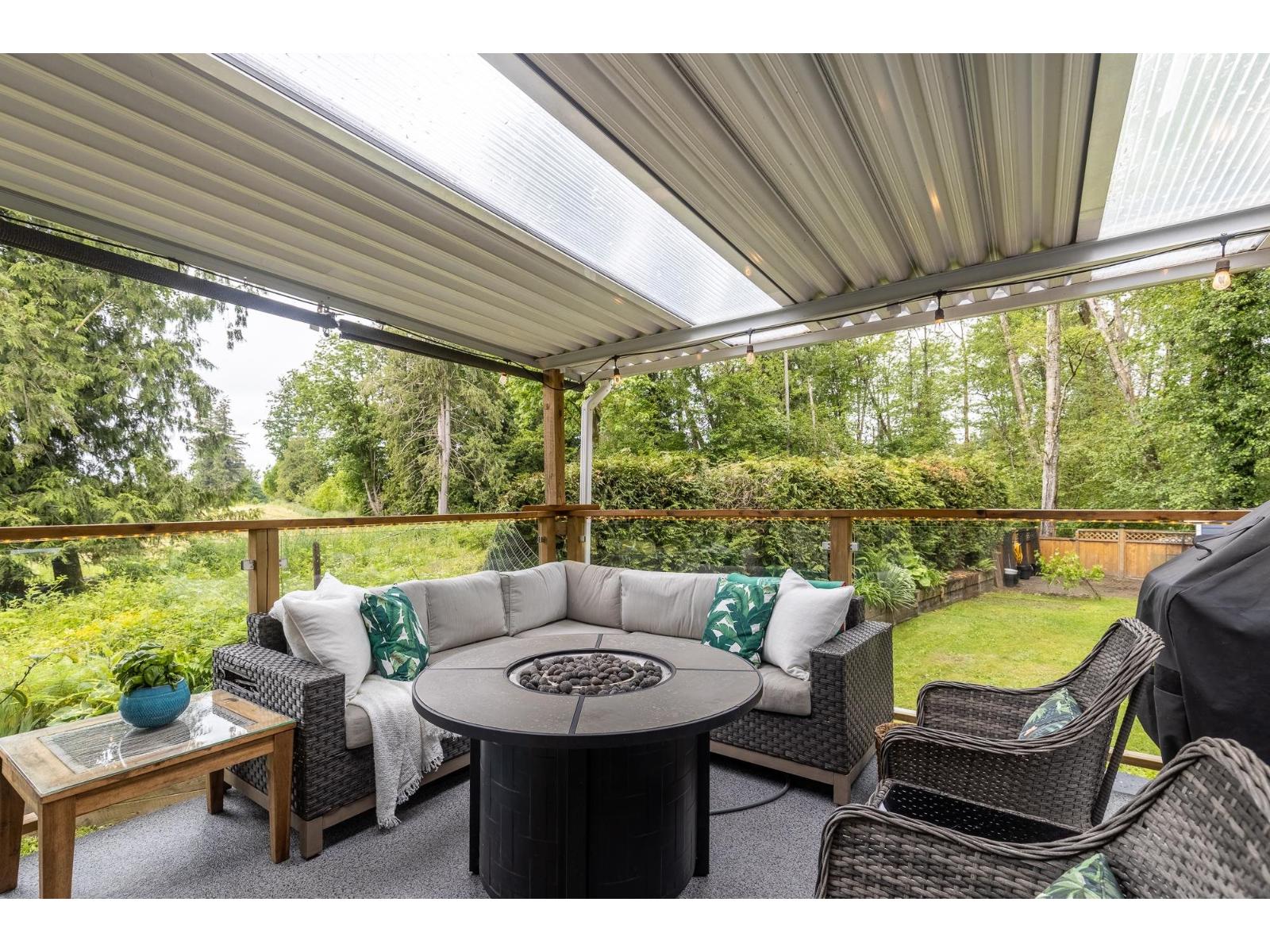 Photo 7 of 25153 11 B Avenue, Langley BC