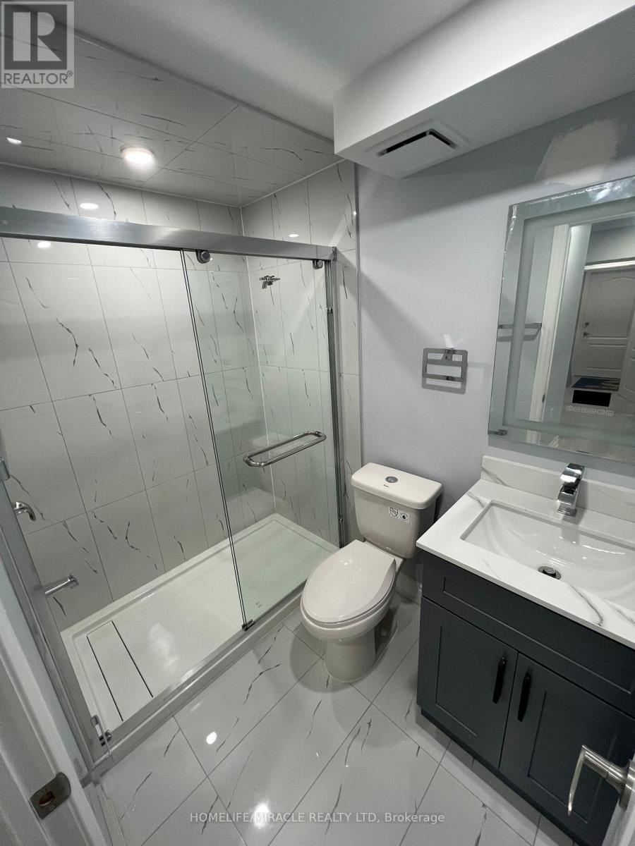 Photo 5 of Bsmt 18 Russell Creek Drive, Brampton ON