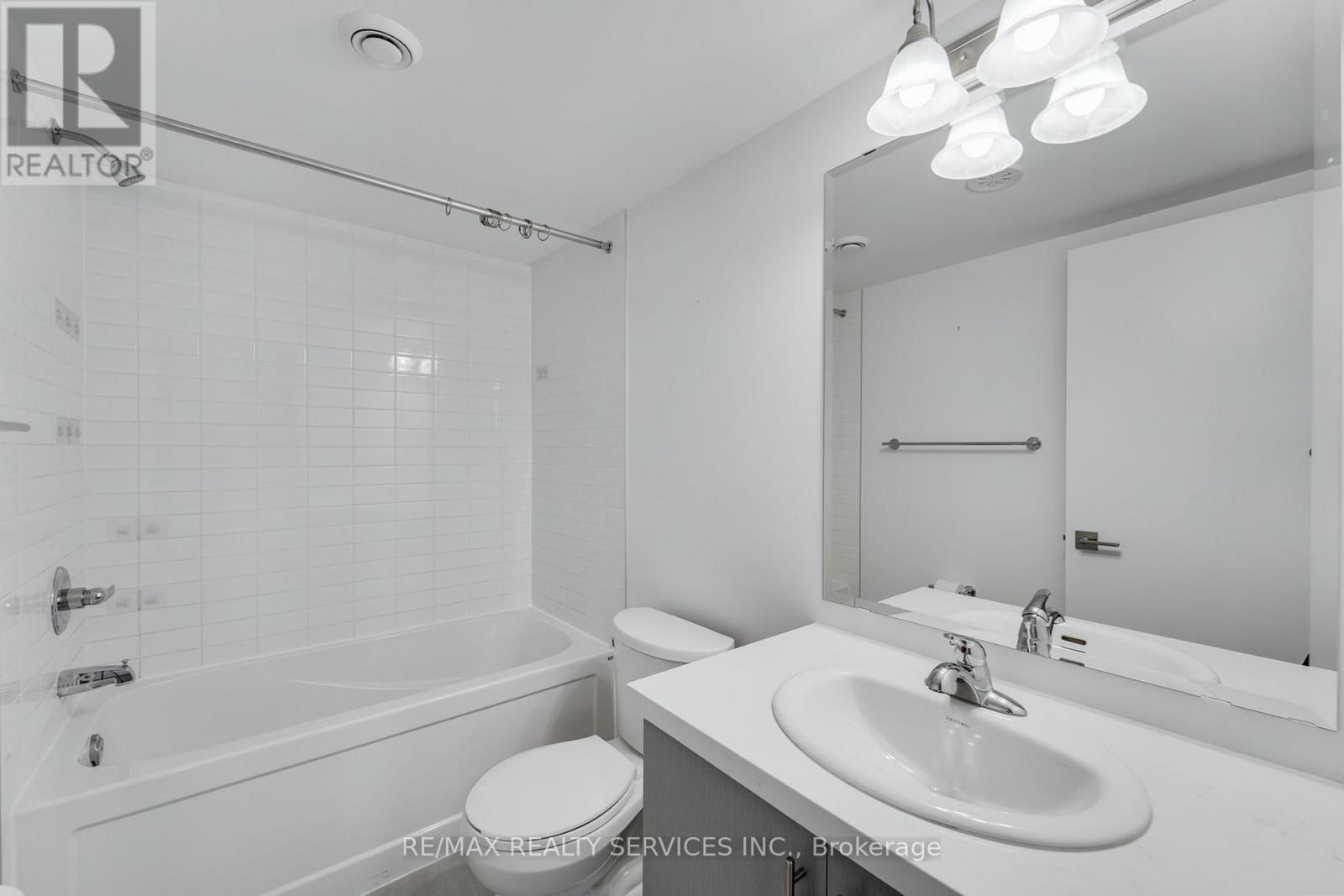 Photo 22 of 13 155 Veterans Drive, Brampton ON