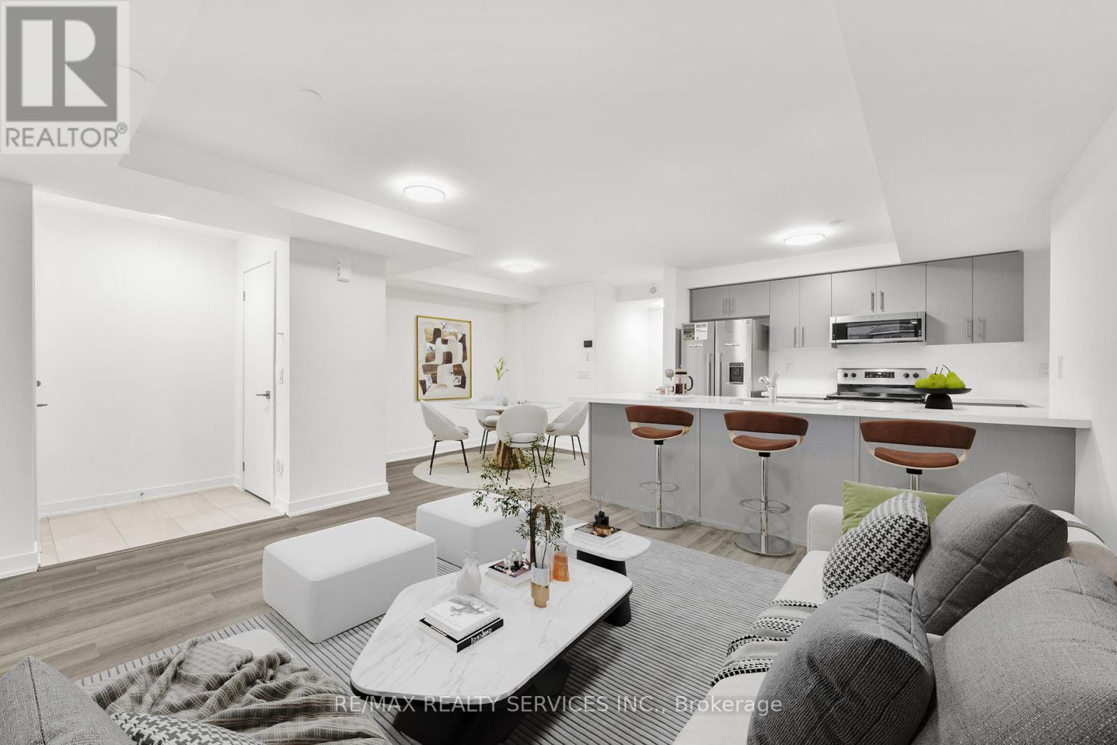 Photo 6 of 13 155 Veterans Drive, Brampton ON