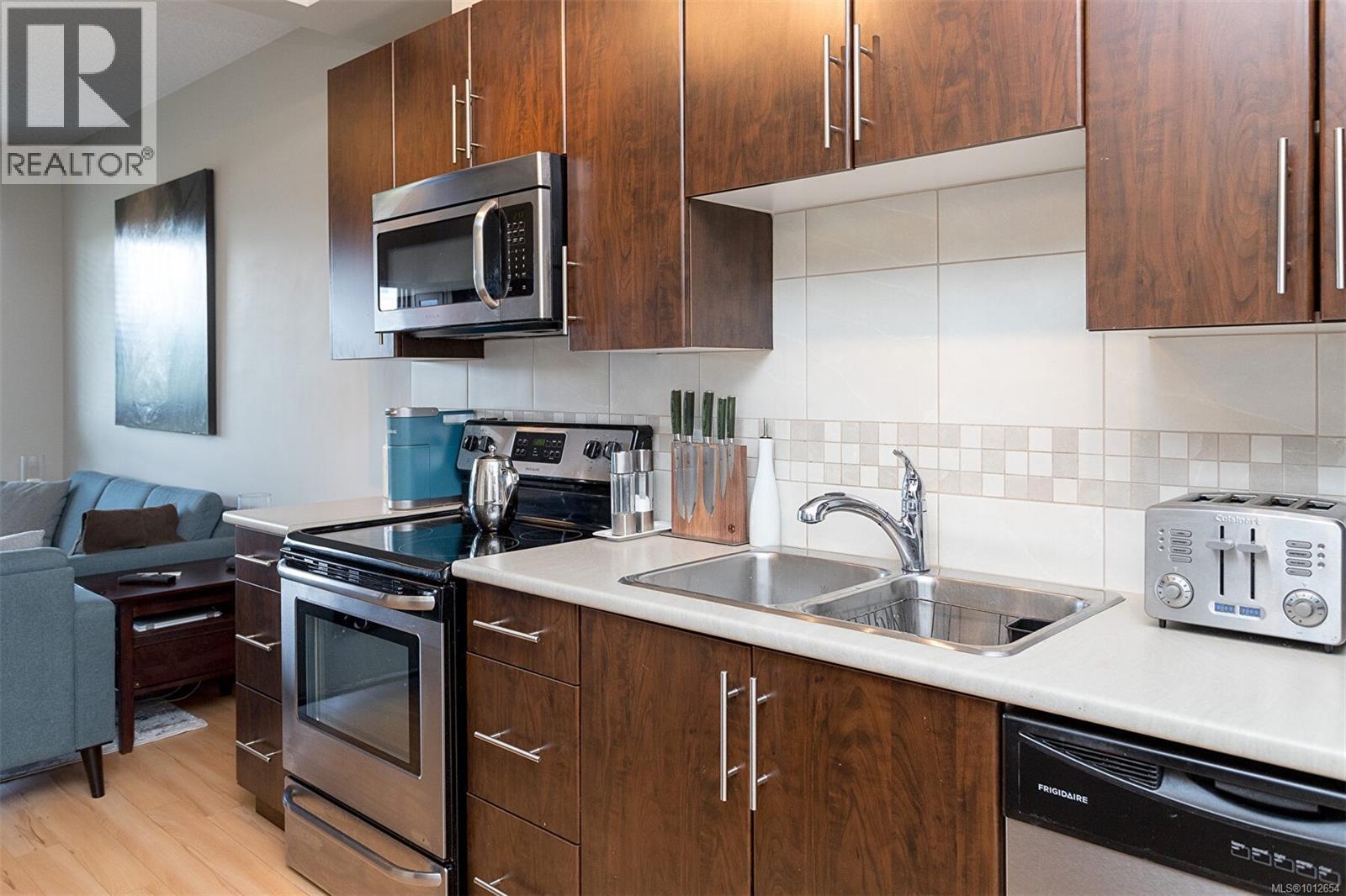 Photo 13 of 311 3240 Jacklin Rd, Langford BC