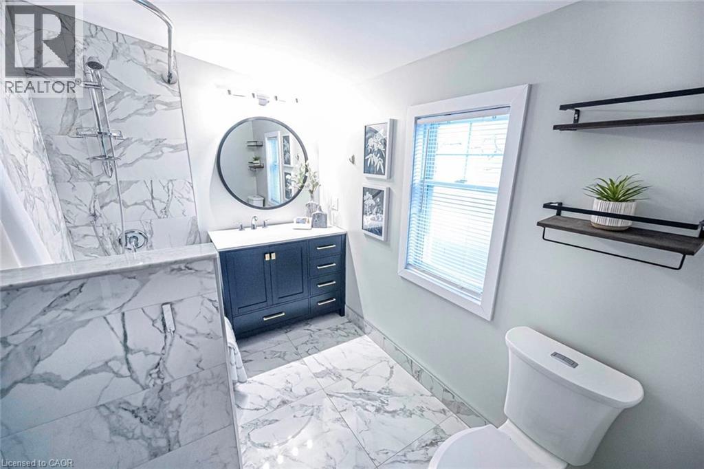 Photo 21 of 112 Court Street N, Milton ON
