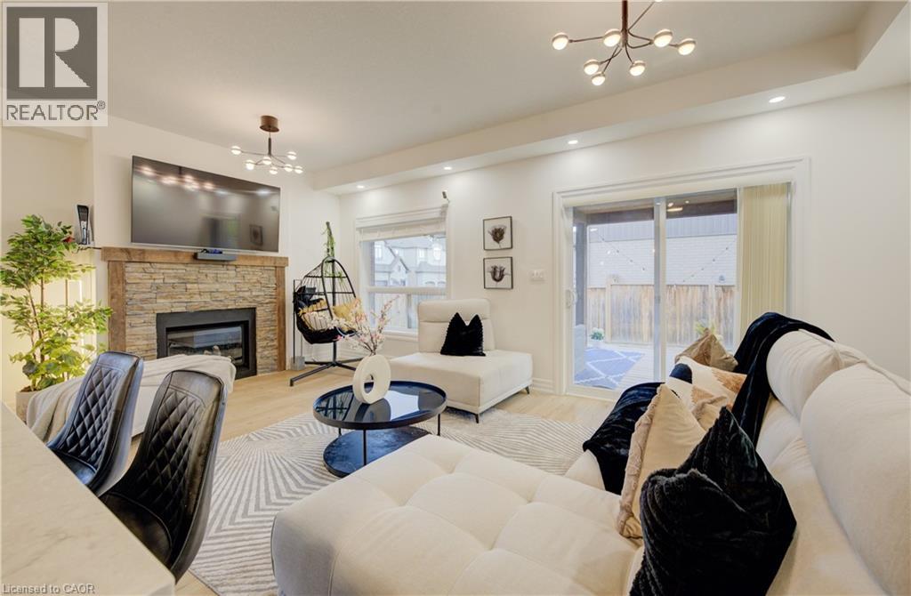 Photo 15 of 275 Falconridge Drive, Kitchener ON