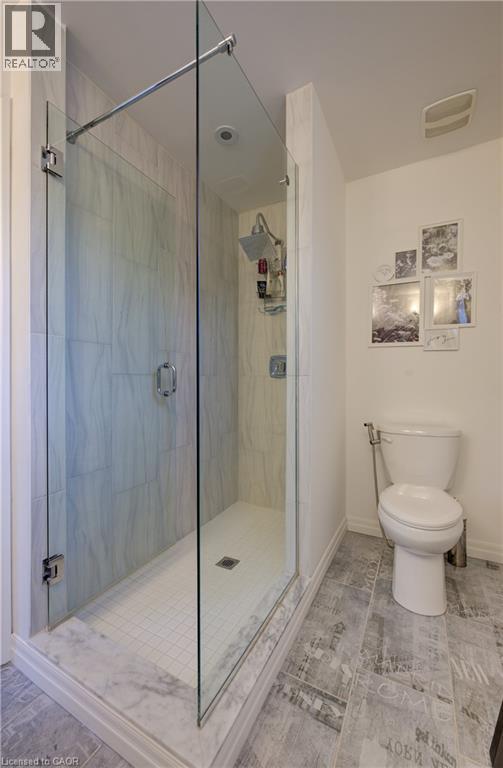 Photo 25 of 275 Falconridge Drive, Kitchener ON