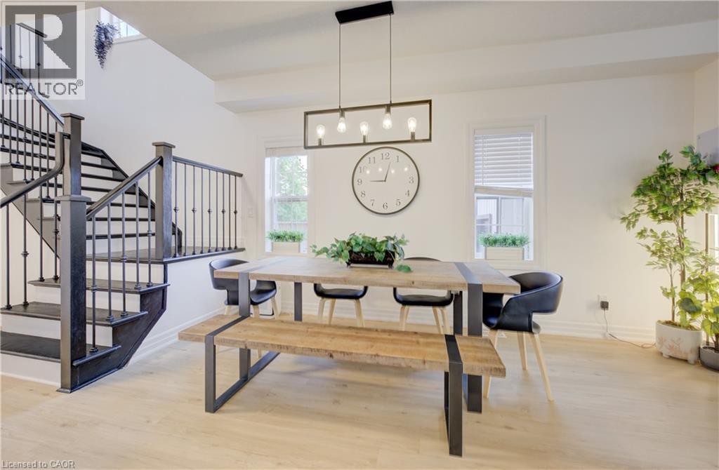 Photo 8 of 275 Falconridge Drive, Kitchener ON