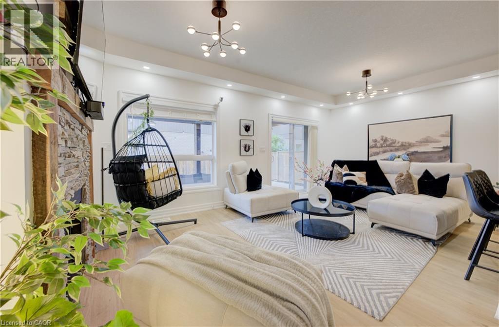 Photo 9 of 275 Falconridge Drive, Kitchener ON
