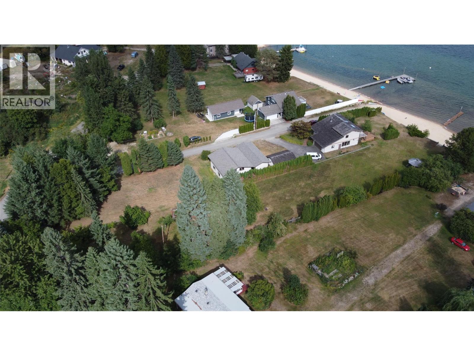 4108 HEROUX Road, Nelson