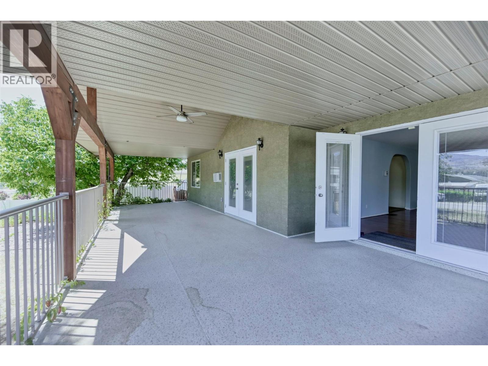 5870 Okanagan Street, Oliver
