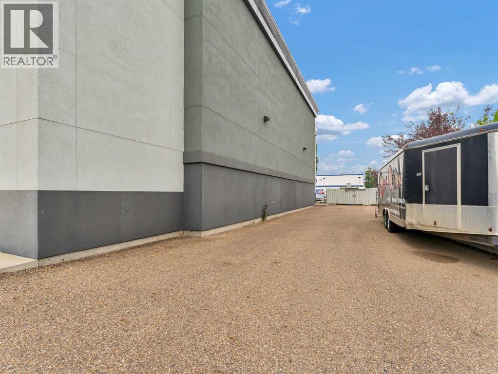 Photo 42 of 2 2010 Strachan Road Se, Medicine Hat AB