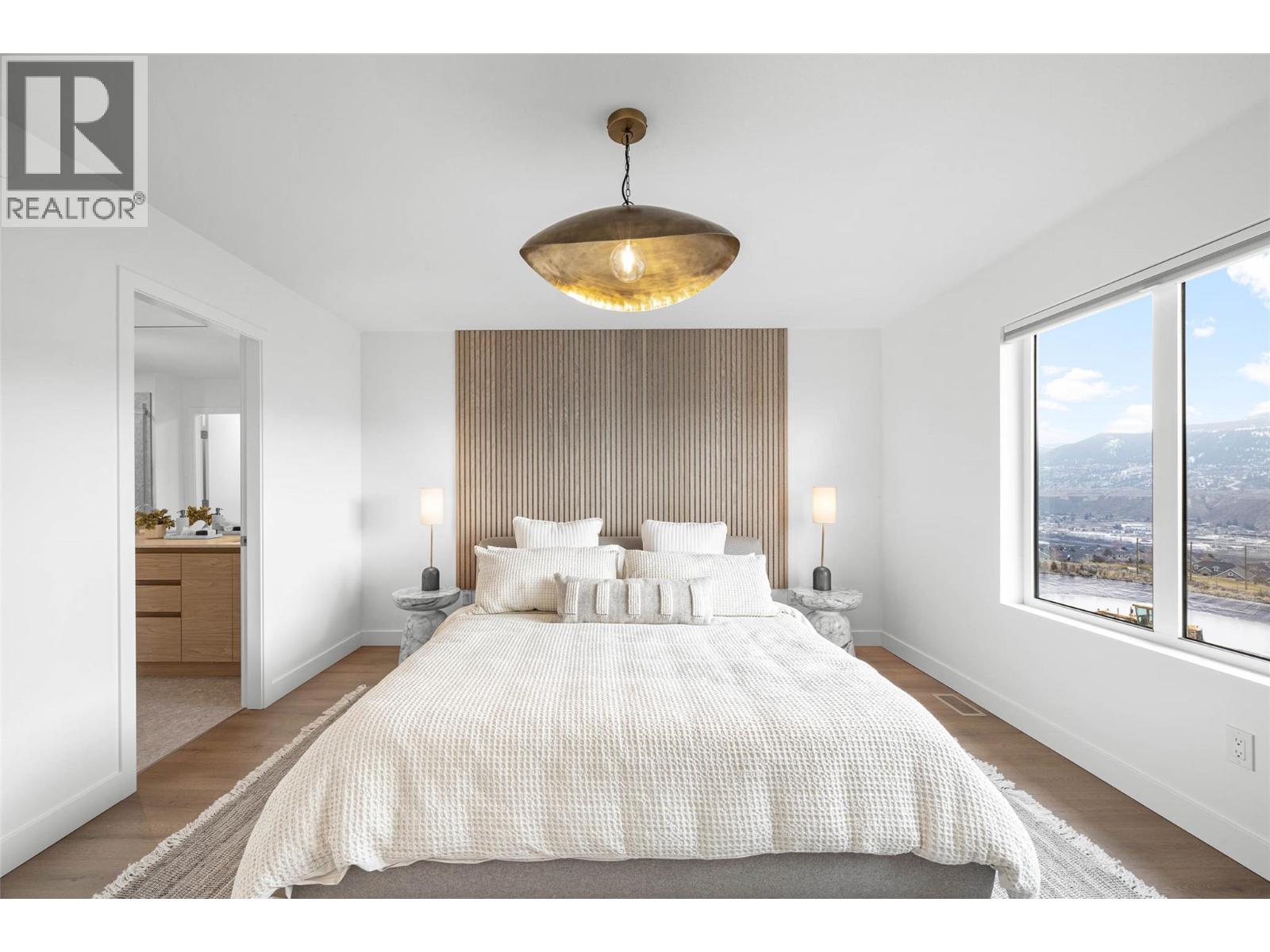 5028 SUN RIVERS Drive, Kamloops
