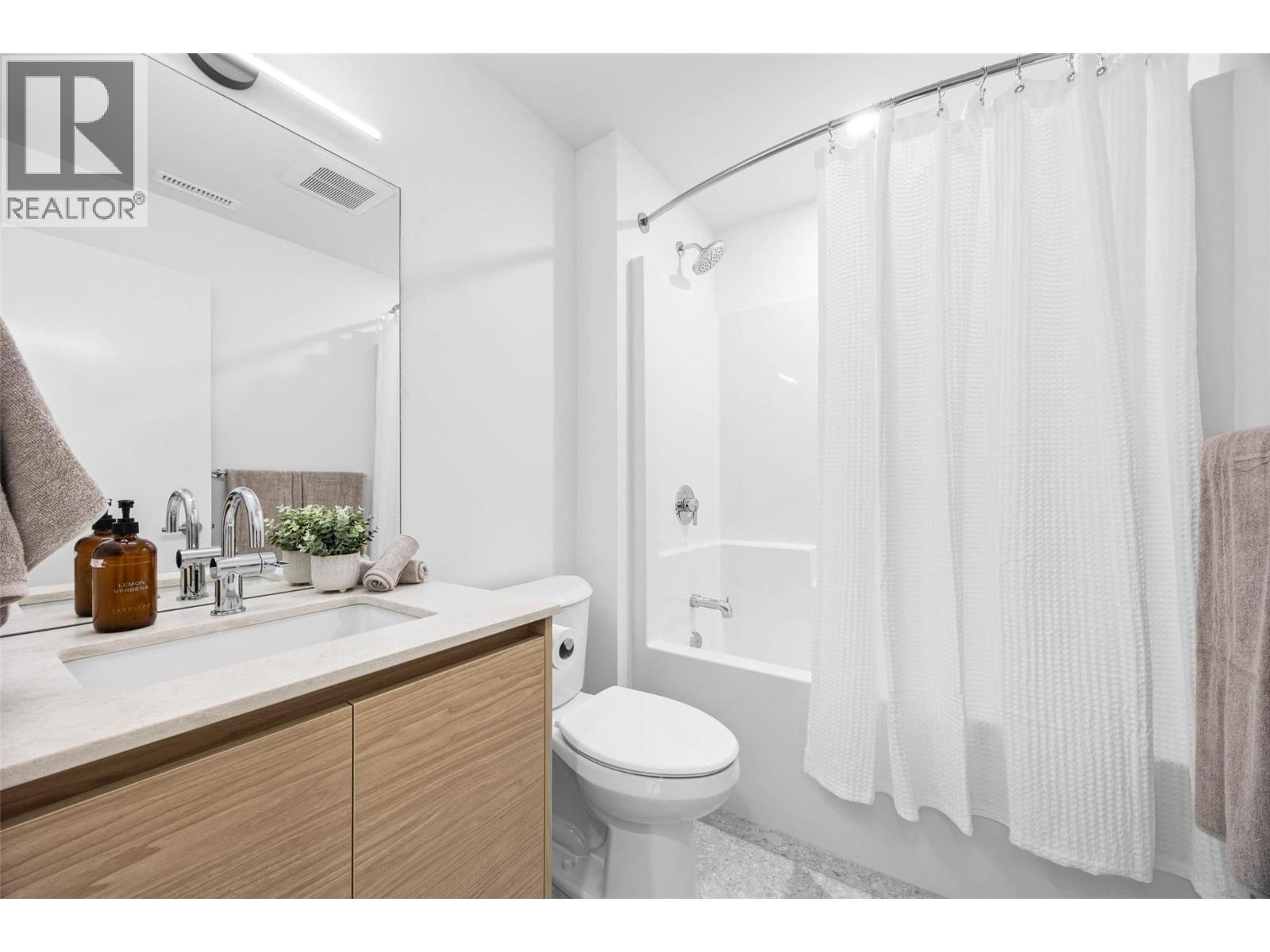 5028 SUN RIVERS Drive, Kamloops