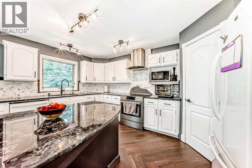 Photo 4 of 296 Lakeside Greens Crescent, Chestermere AB