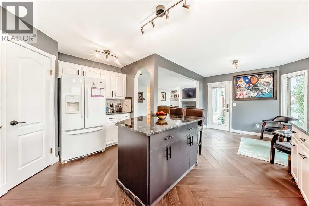 Photo 5 of 296 Lakeside Greens Crescent, Chestermere AB