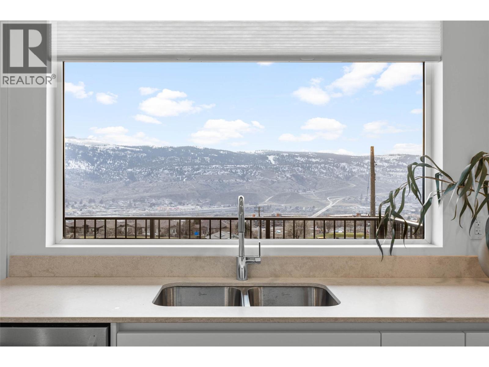 5028 SUN RIVERS Drive, Kamloops