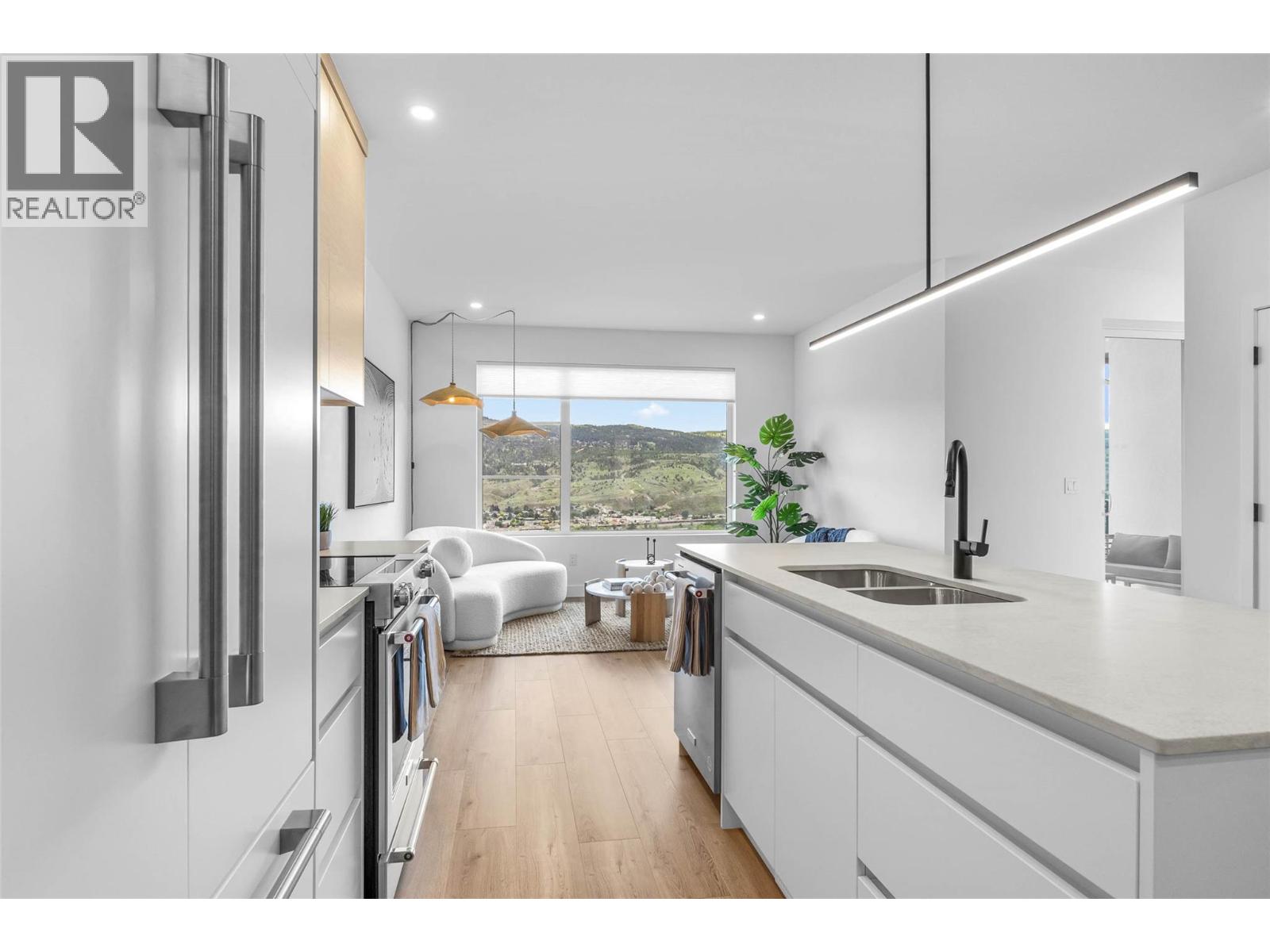 Photo 12 of 5036 Sun Rivers Drive, Kamloops BC