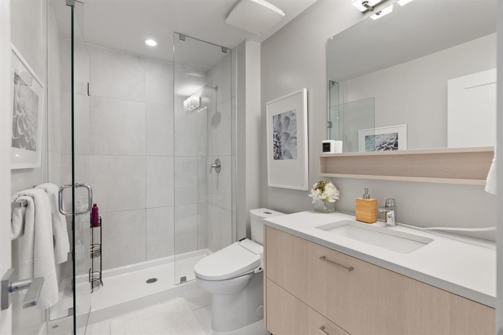 Photo 14 of 63 9718 161 A Street, Surrey BC