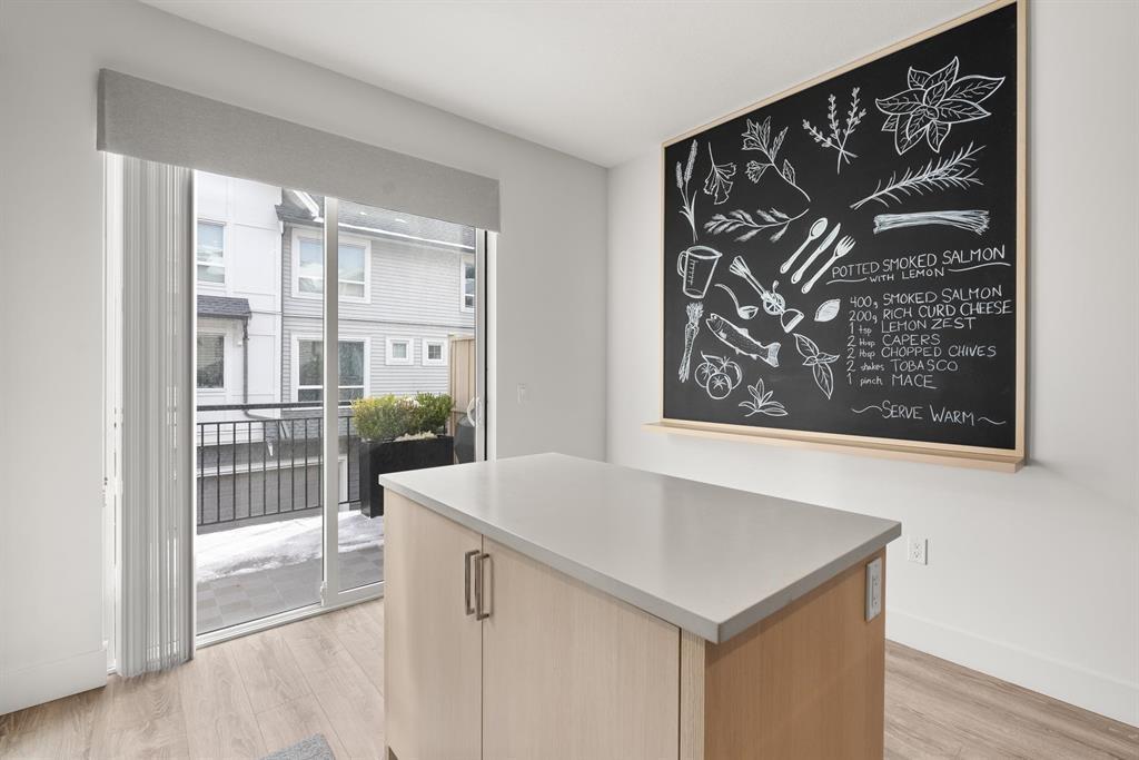 Photo 3 of 63 9718 161 A Street, Surrey BC