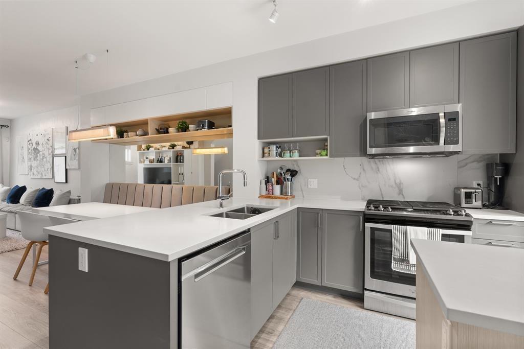 Photo 1 of 63 9718 161 A Street, Surrey BC