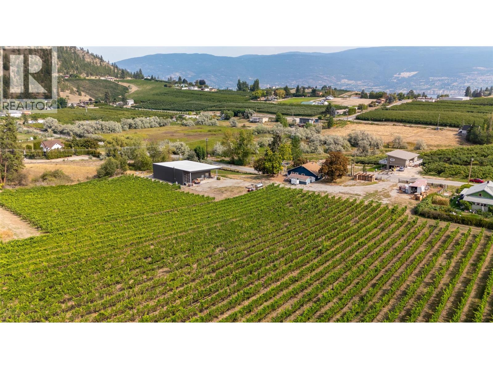 5214 Monro Avenue, Summerland