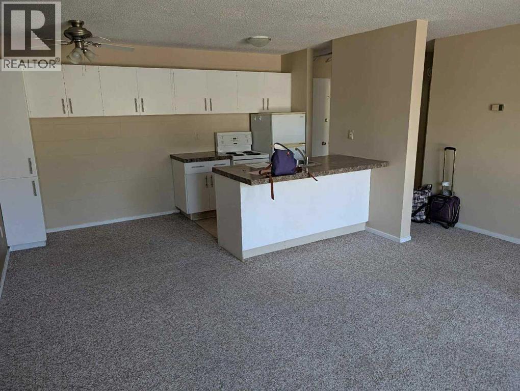 Photo 11 of 204 4700 55 Street, Red Deer AB