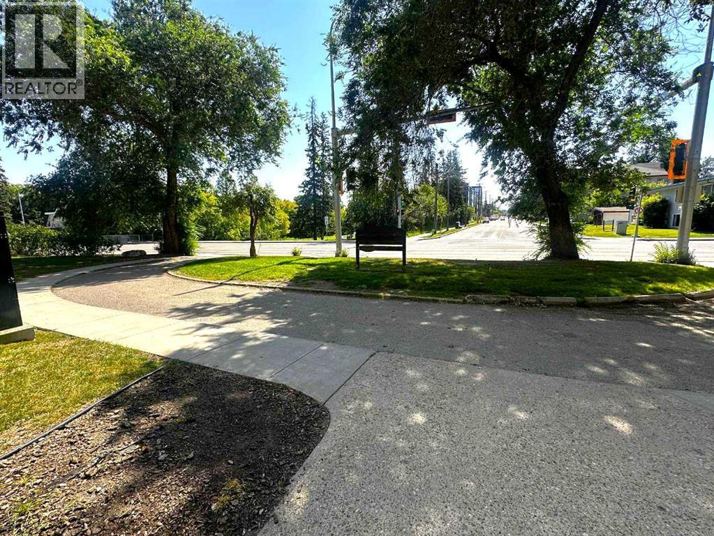 Photo 3 of 204 4700 55 Street, Red Deer AB