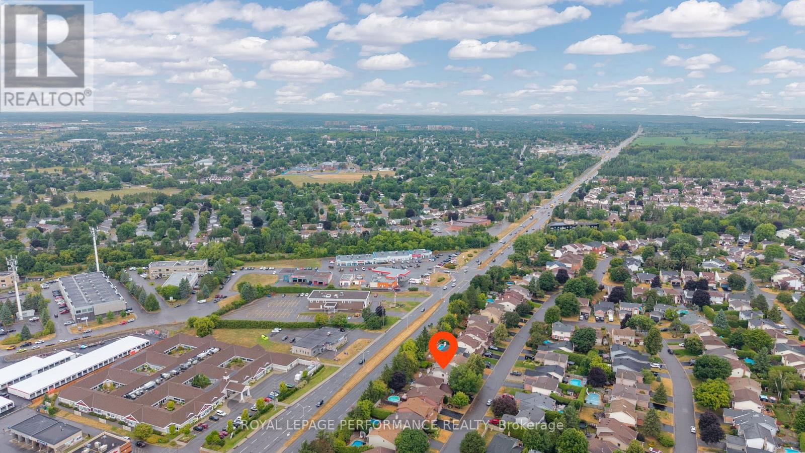 Photo 11 of 31 Willow Glen Drive, Ottawa ON