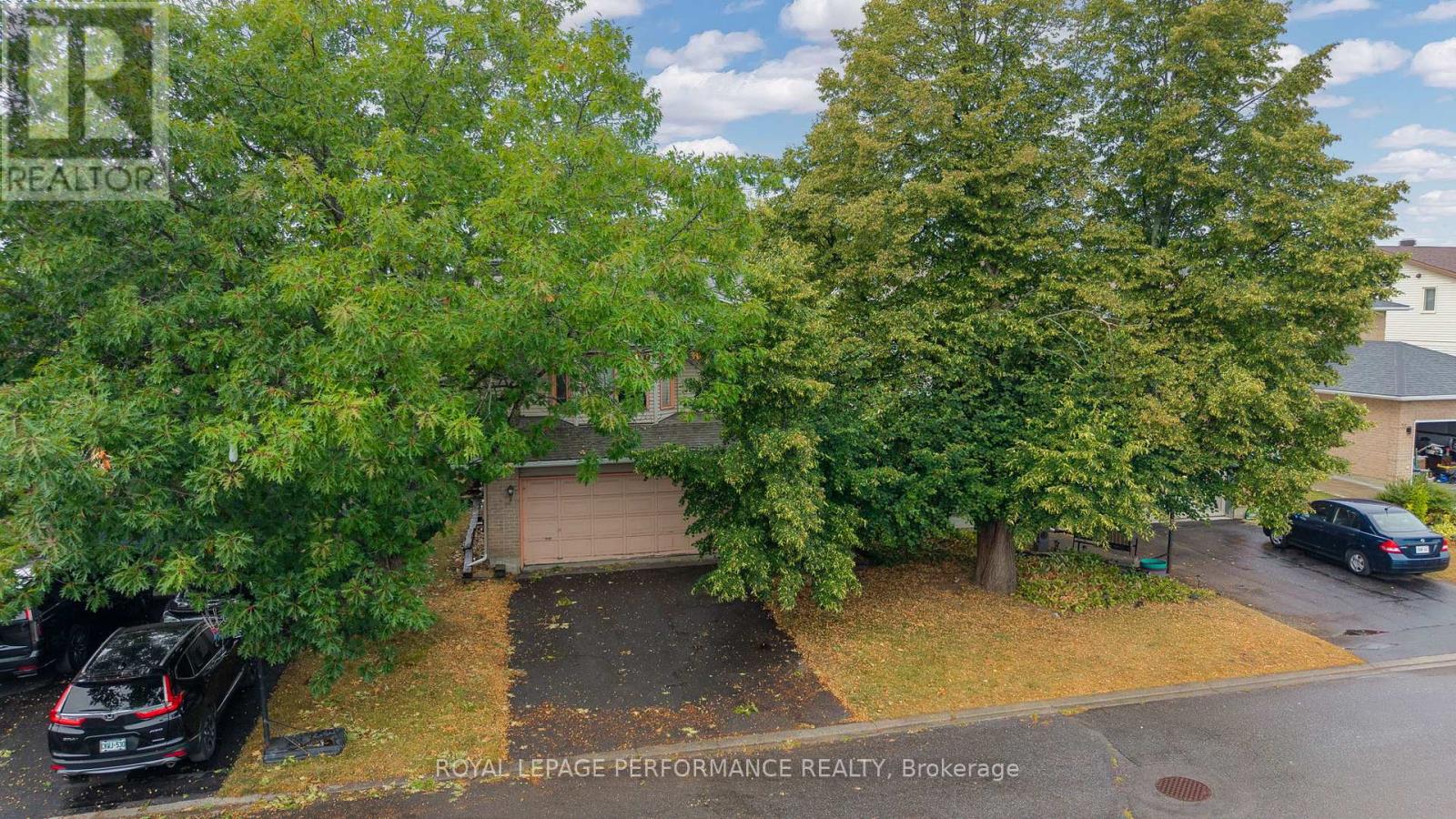 Photo 13 of 31 Willow Glen Drive, Ottawa ON
