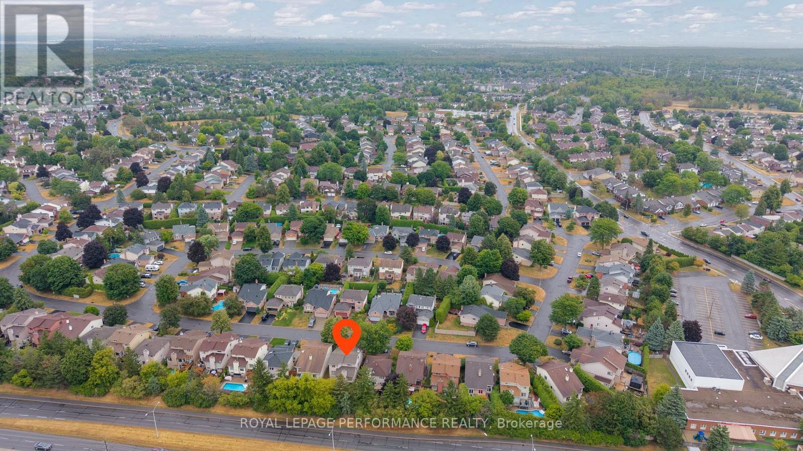 Photo 12 of 31 Willow Glen Drive, Ottawa ON