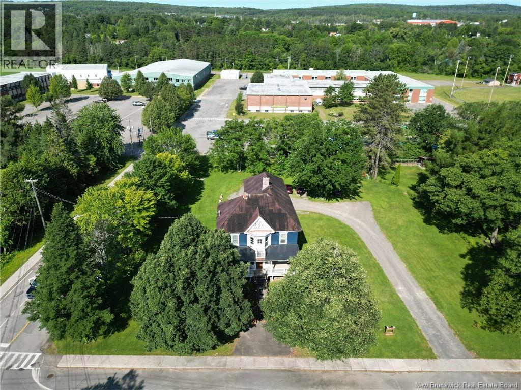 1275 West Riverside Drive - 23