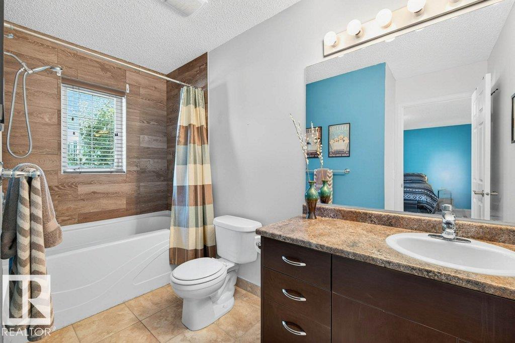 Photo 16 of 8329 160 Av Nw, Edmonton AB