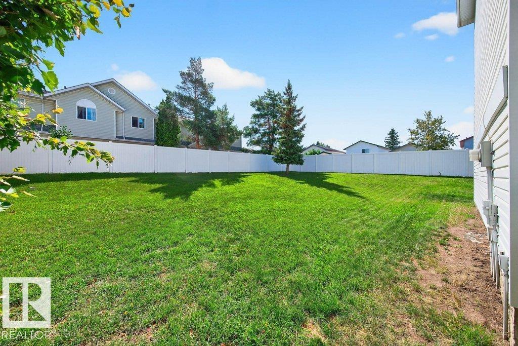 Photo 22 of 8329 160 Av Nw, Edmonton AB