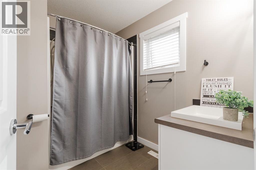 Photo 23 of 26 141 Fontaine Crescent, Fort Mcmurray AB