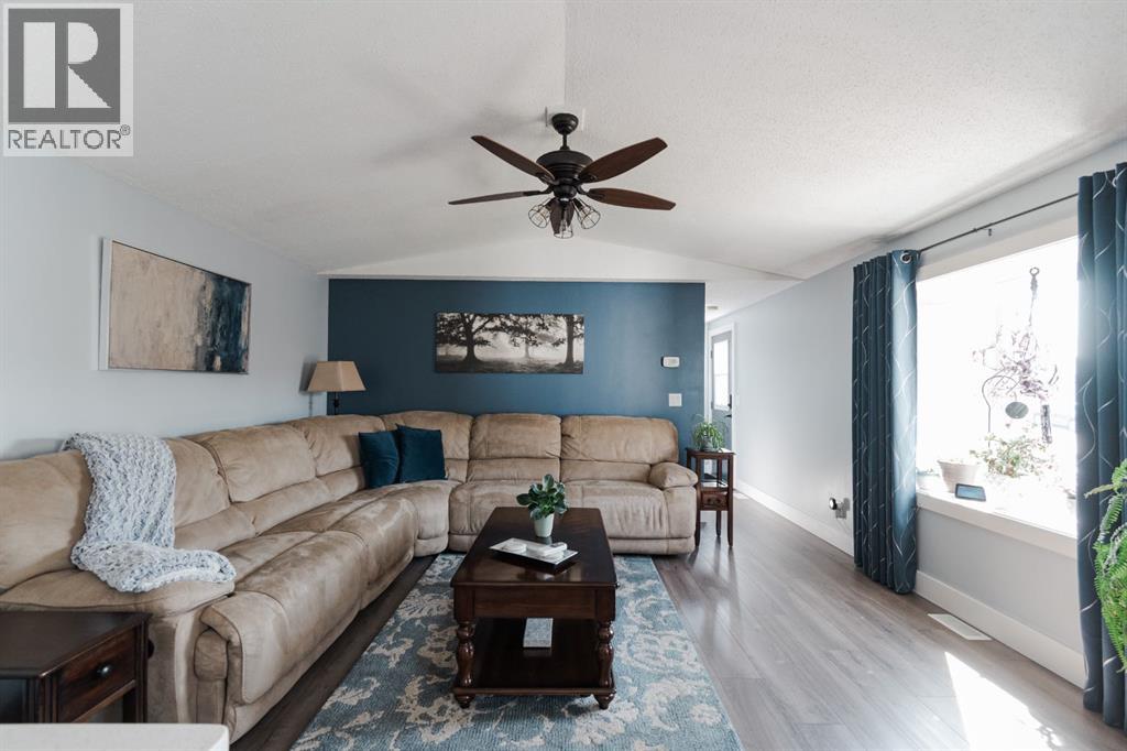 Photo 5 of 253 Grenfell Crescent, Fort Mcmurray AB